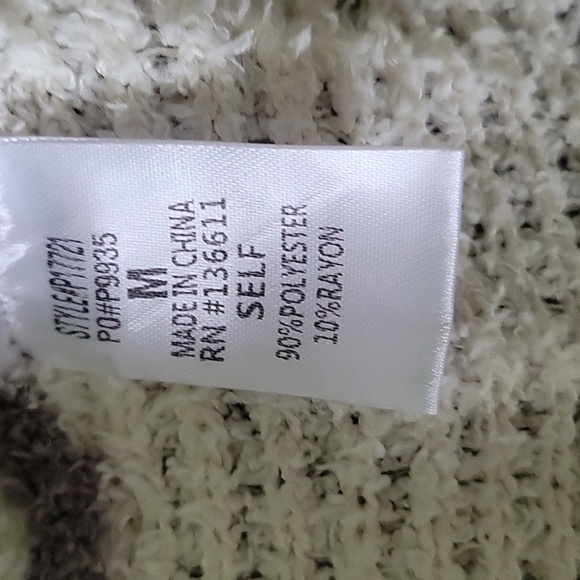 Brand new Aztec Hooded Cardigan - Picture 4 of 7